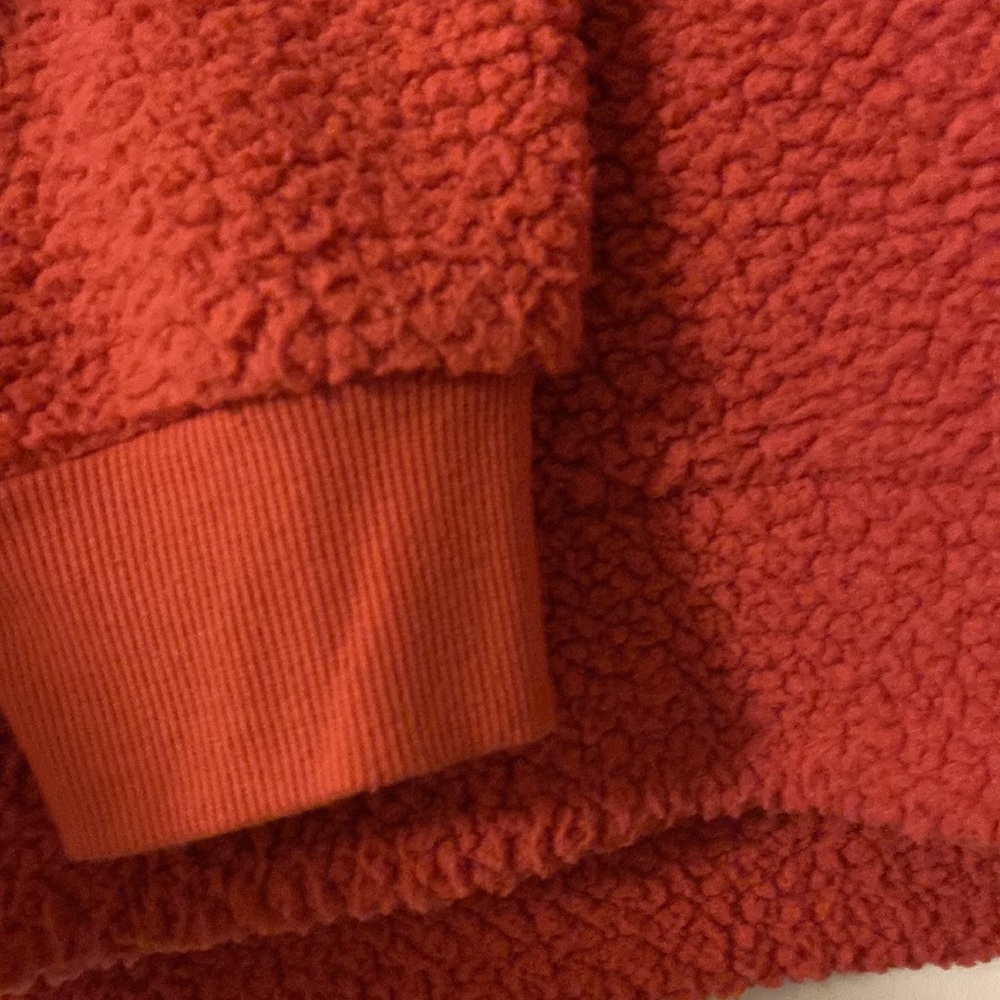Old Navy women’s XXL textured sweatshirt. Soft and comfy, dress it up or down. - Picture 3 of 6